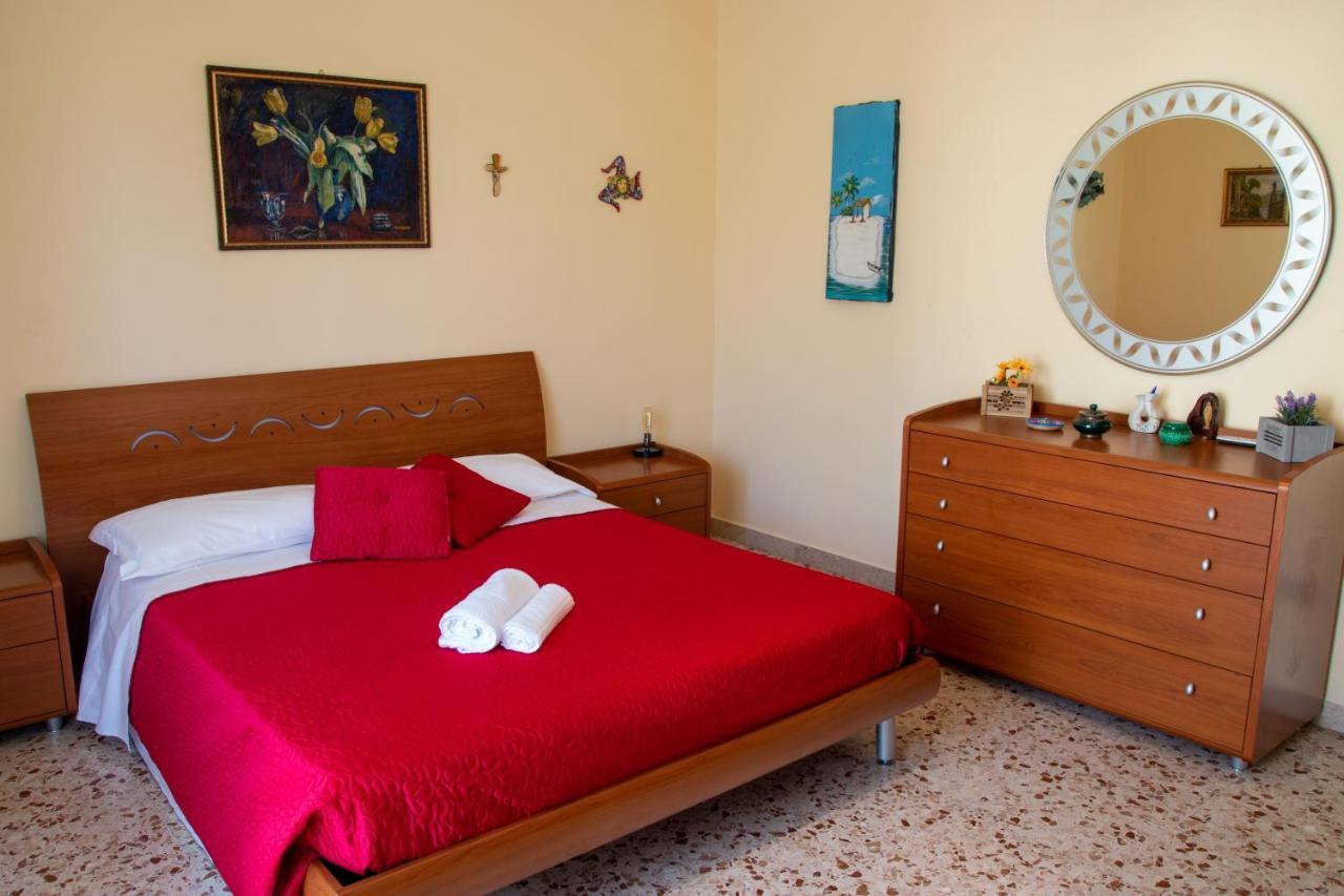 Casa Vacanze Il Vicolo タオルミーナ エクステリア 写真